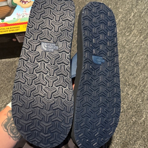 The North Face Slate Blue Flip Flops - Picture 2 of 2